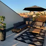 Lägenhet Amazing Penthouse With A Terrace Oporto