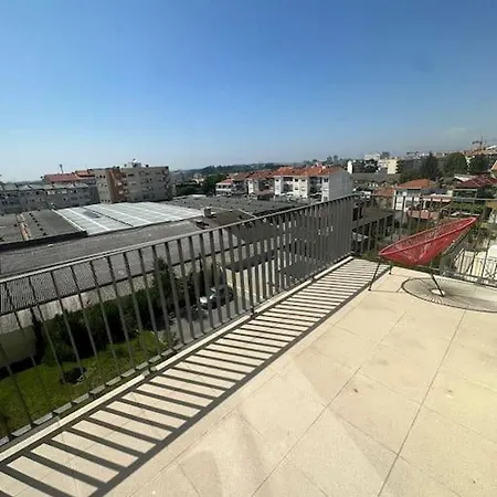 Amazing Penthouse With A Terrace アパート