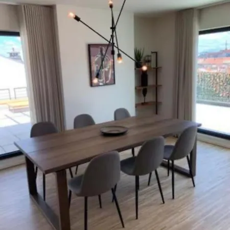 Amazing Penthouse With A Terrace ポルト