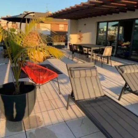 Amazing Penthouse With A Terrace * ポルト
