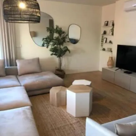 Amazing Penthouse With A Terrace